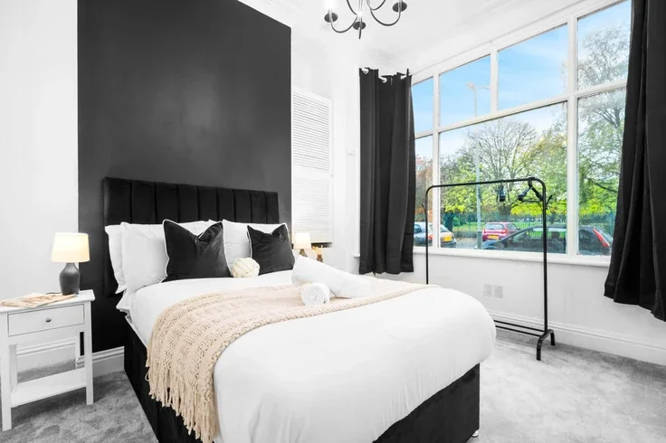 Flat Park Crescent in Wolverhampton
