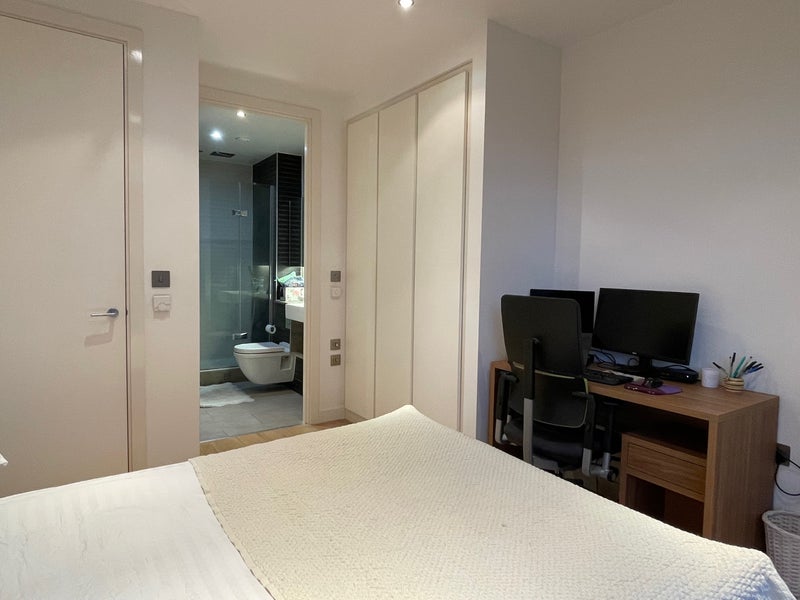 Room Haven Way in Greater London