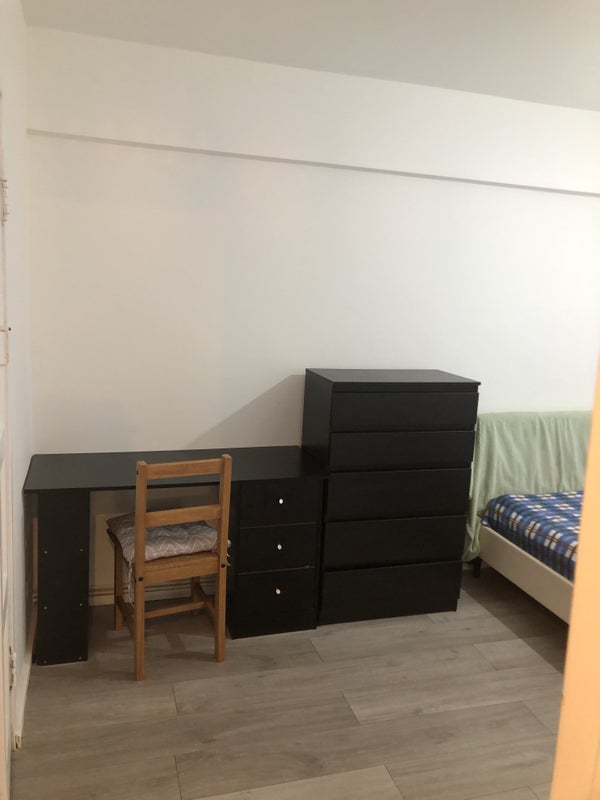 Room Portobello Court in Greater London
