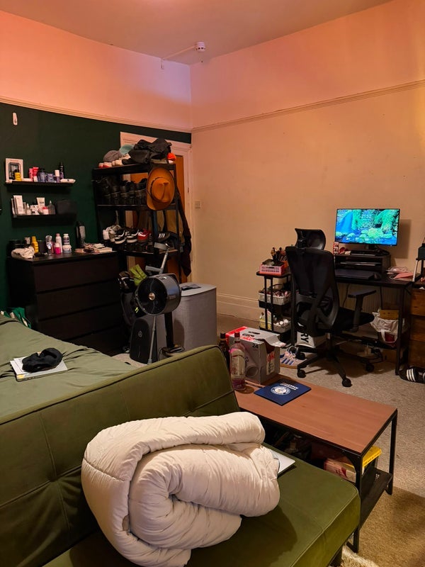 Room Brecknock Road in Greater London