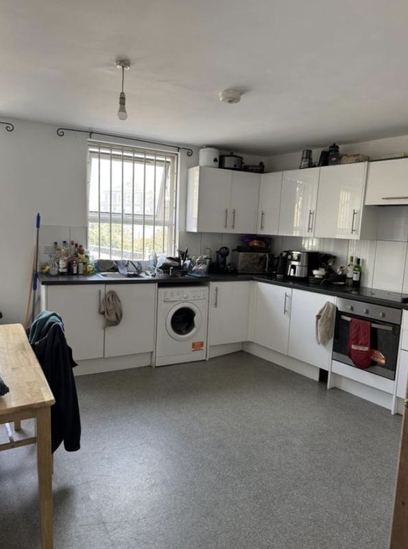 Room Brecknock Road in Greater London