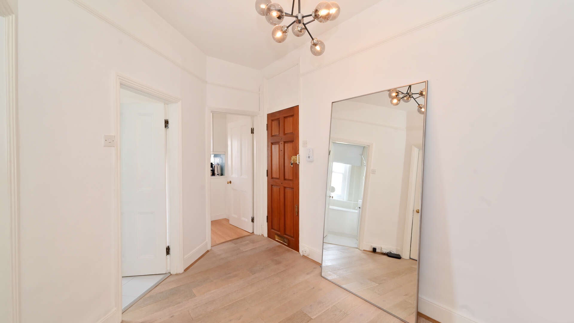 Flat Drayton Gardens in Greater London
