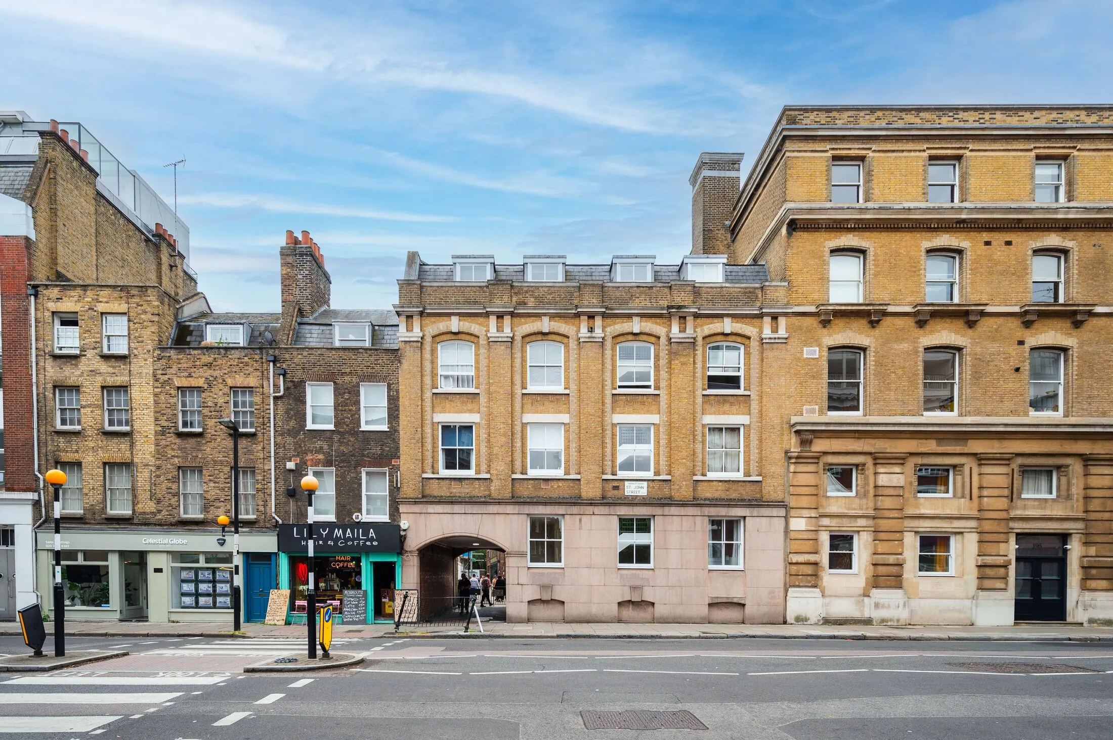 Flat Hayward's Place in Greater London