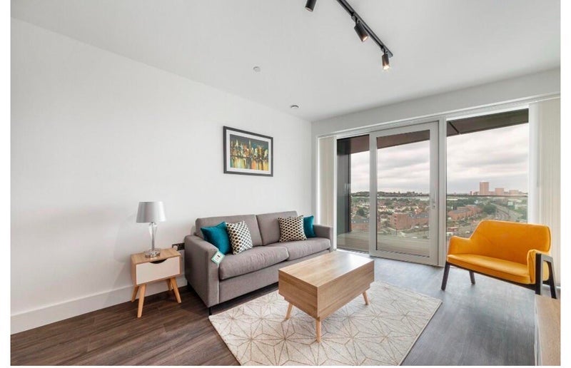 Room Victoria Road in Greater London