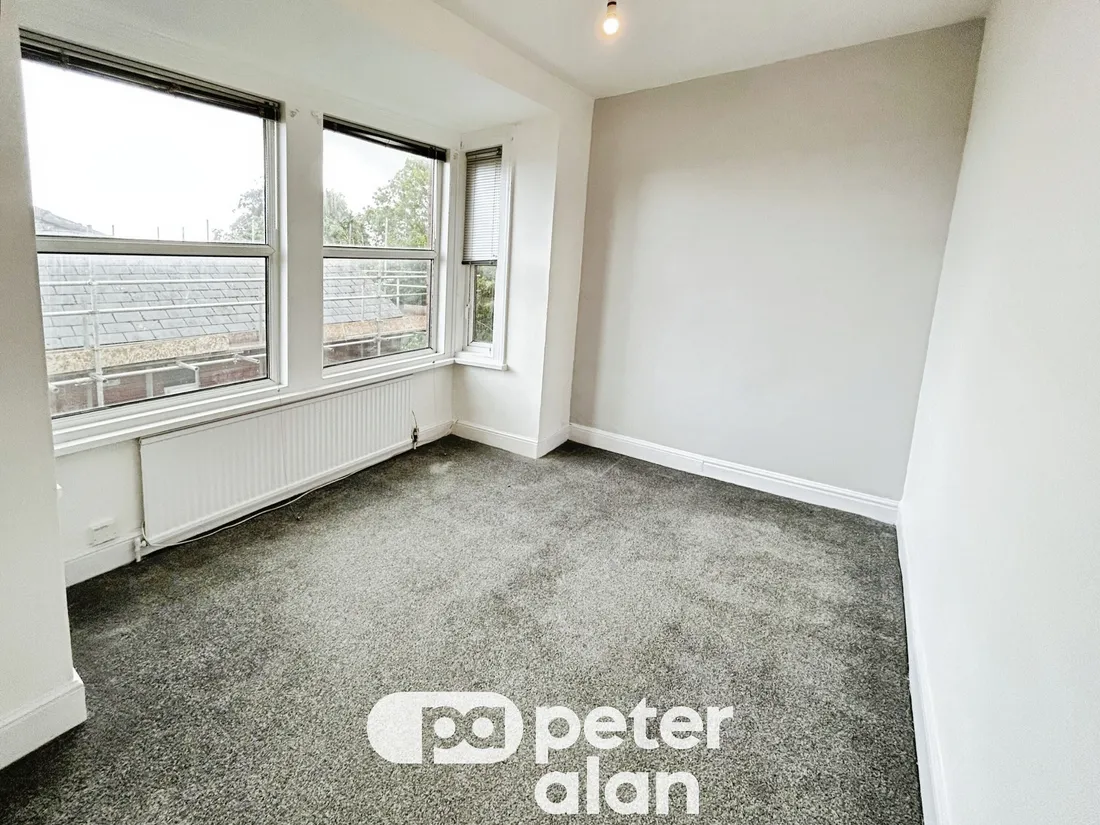 Flat Llanthewy Road in Newport