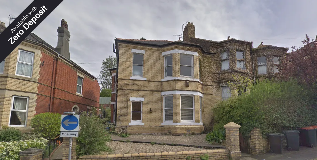Flat Llanthewy Road in Newport