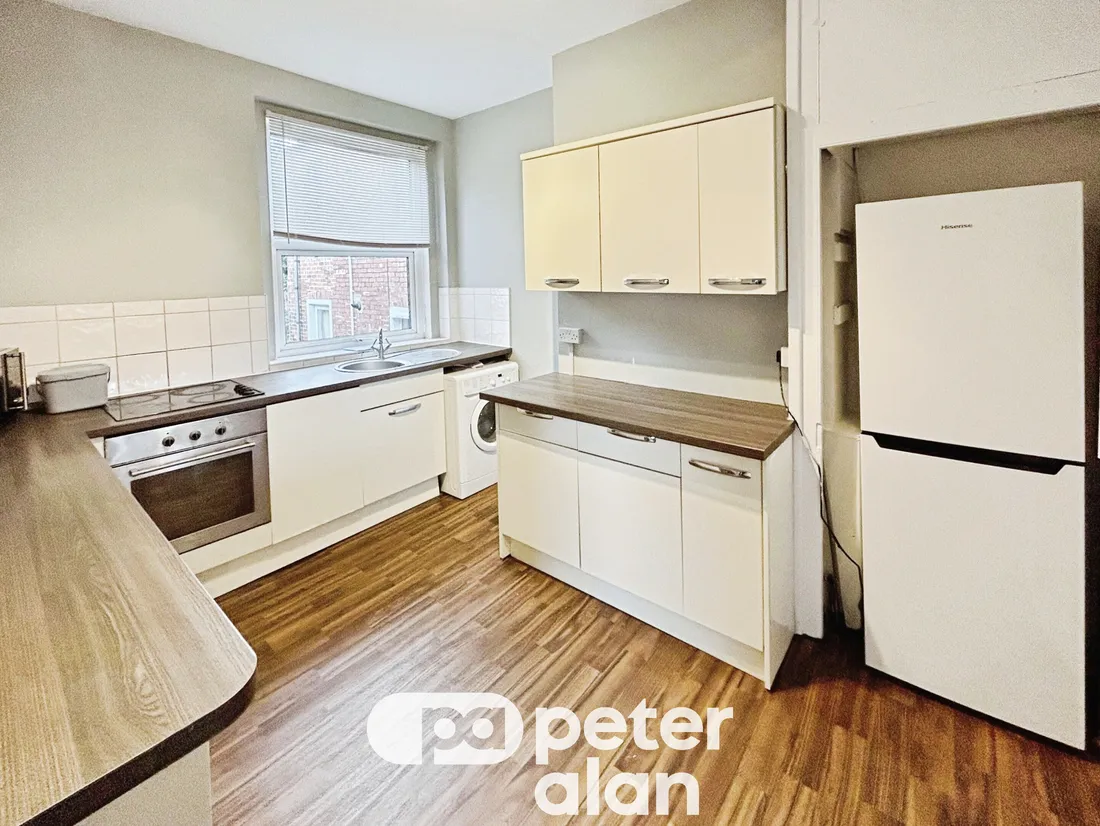Flat Llanthewy Road in Newport