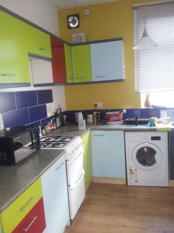 Room Fairbank Avenue in Manchester