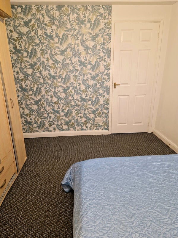 Room Courtland Terrace in Merthyr Tydfil