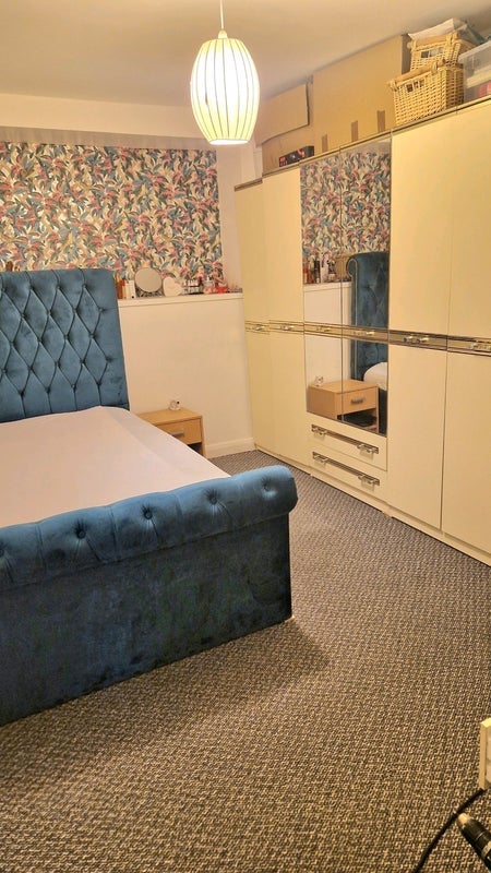 Room Courtland Terrace in Merthyr Tydfil