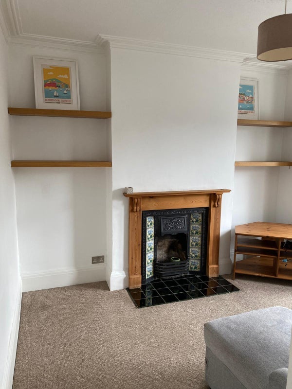 Room Sellincourt Road in Greater London