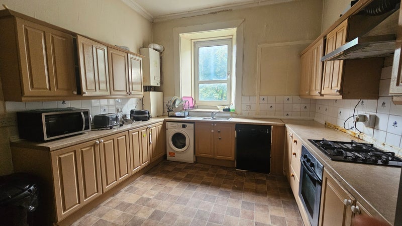Room Paisley Road West in Glasgow