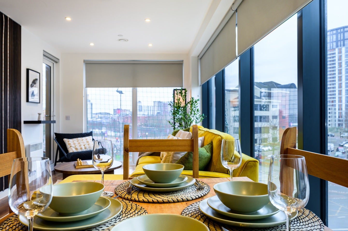 Flat Elmira Way in Salford