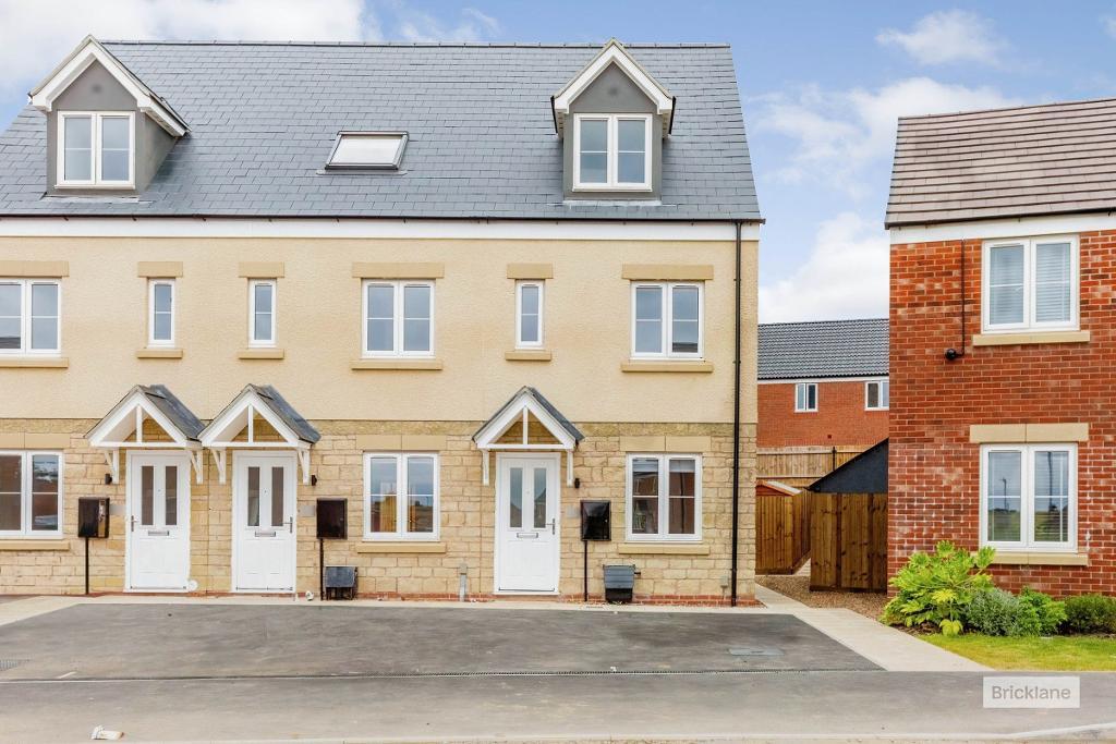 House Oundle Road in Weldon