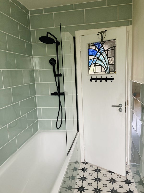 Room Balcarres Avenue in Glasgow