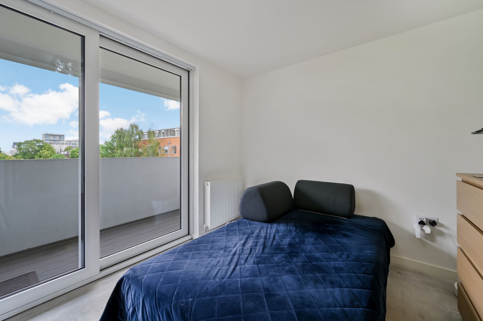 Flat Carlton Drive in Greater London