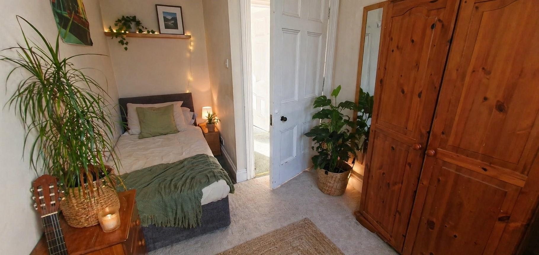Room Sunderland Place in Bristol
