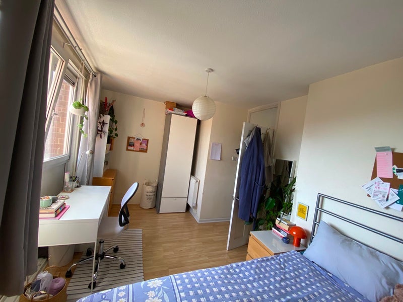Room Roman Road in Greater London