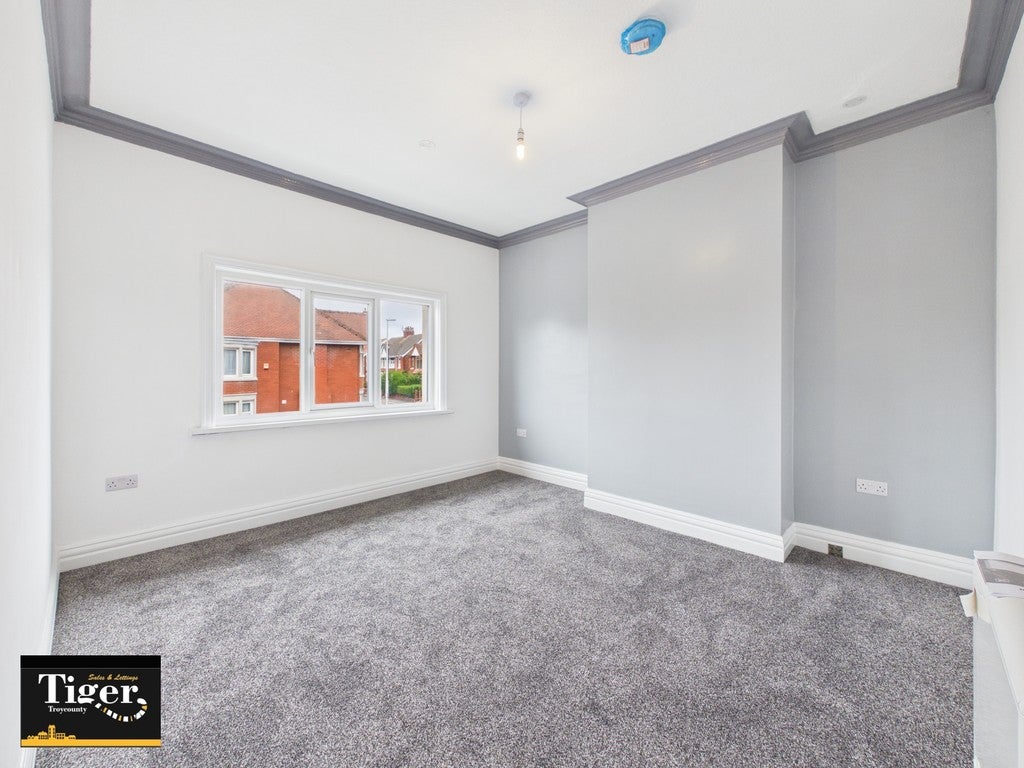 Flat Harley Road in Blackpool