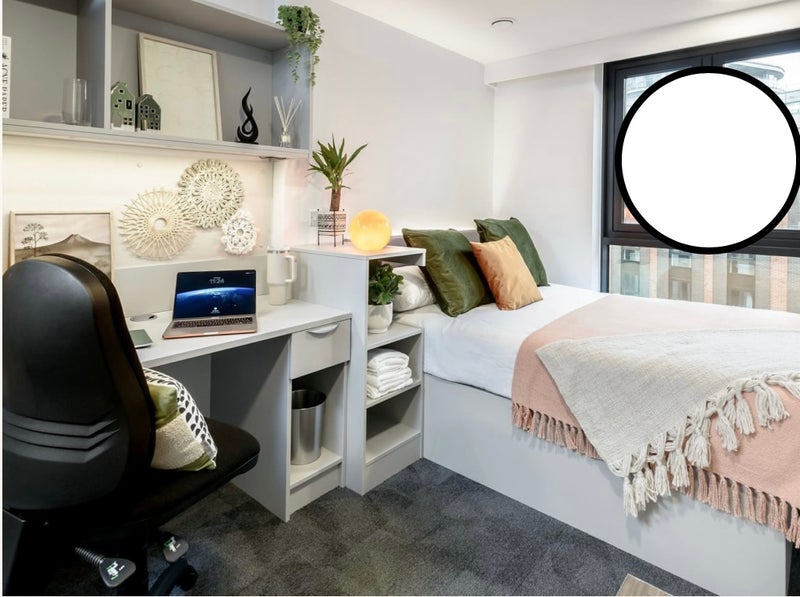 Room Bath Street in Nottingham