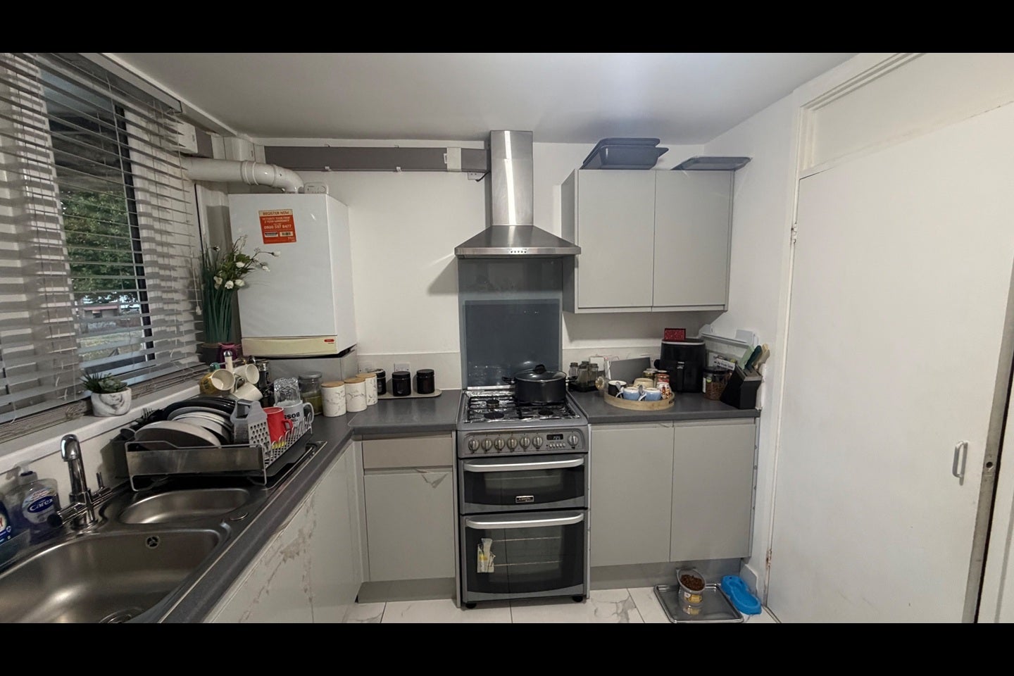 Flat Seabrooke Rise in Grays