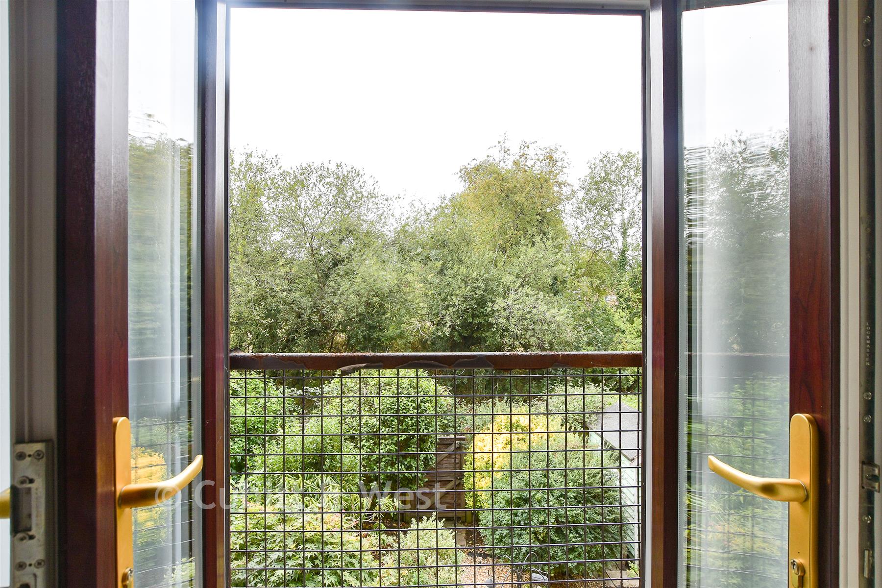 House Quantock Close in Crawley