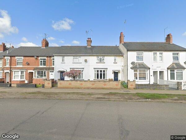 House Oundle Road in Thrapston