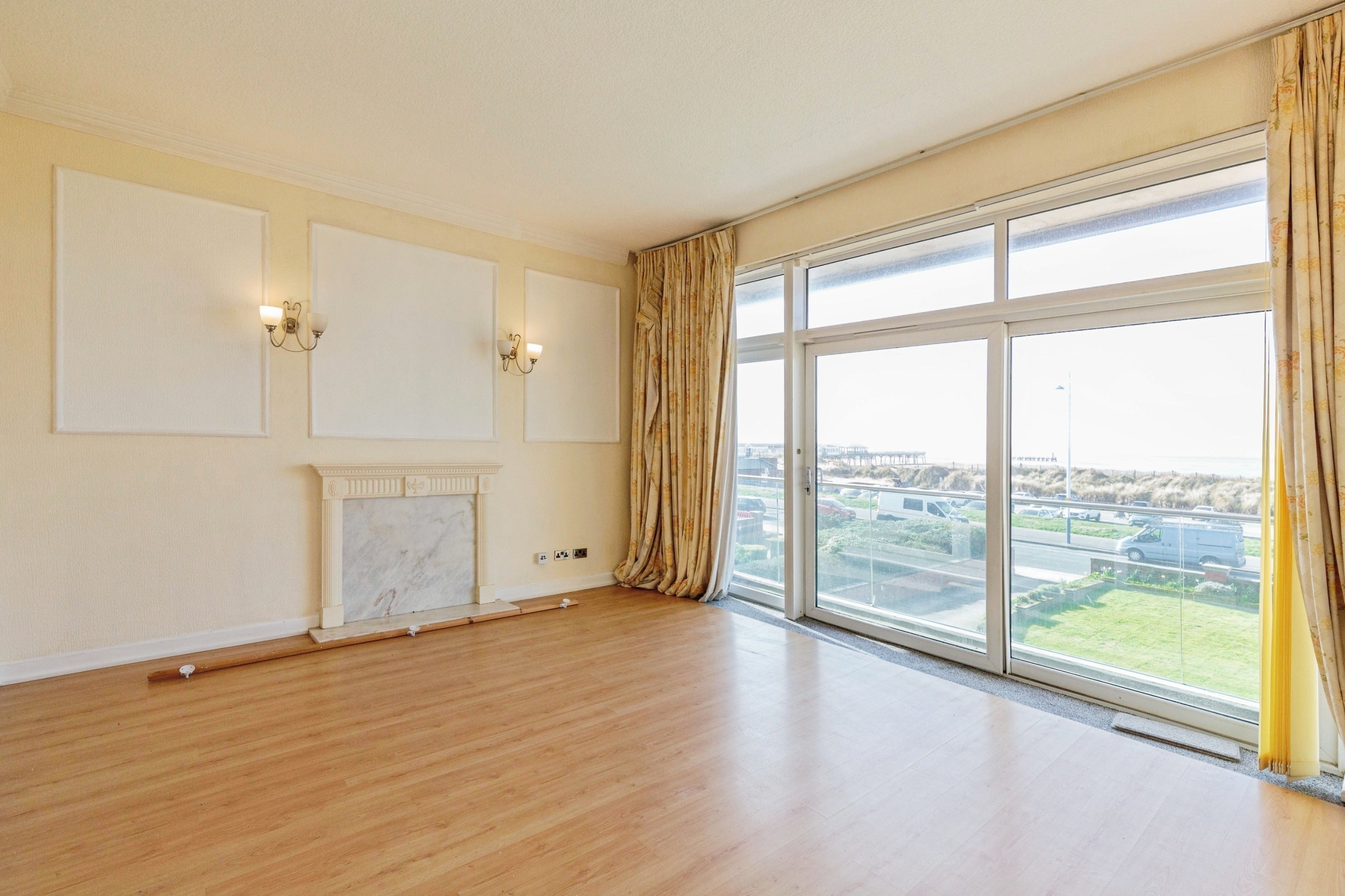 Flat North Promenade in Borough of Fylde