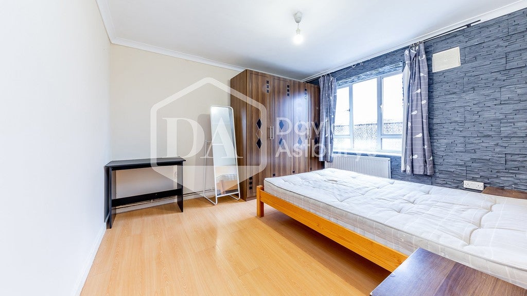 Flat Elliott's Place in Greater London