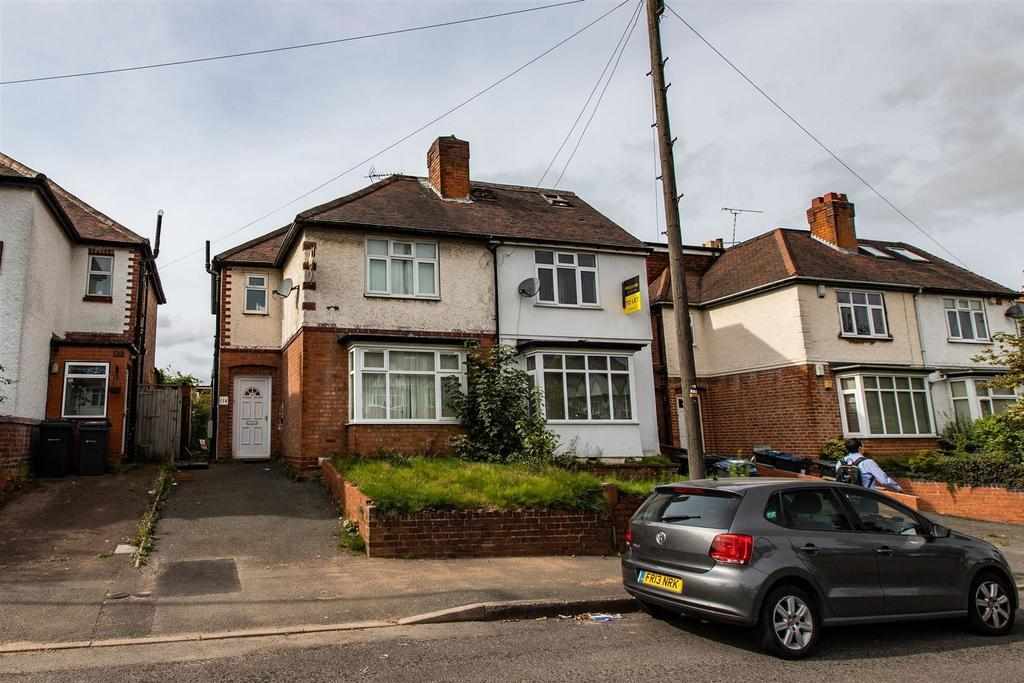 Flat Bournbrook Road in Birmingham