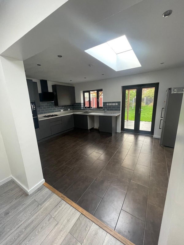 Room Westward Road in Greater London