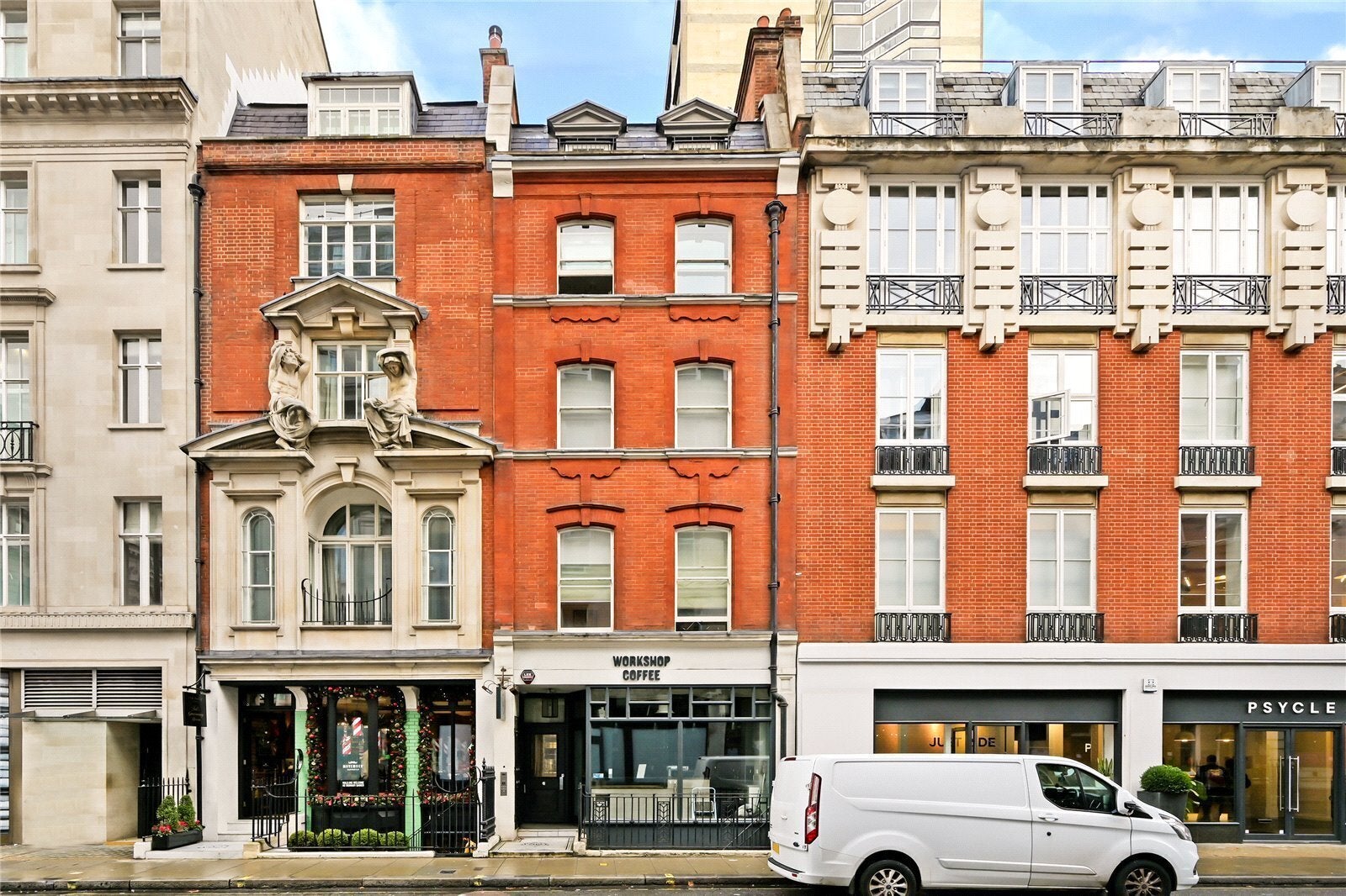 Flat Mortimer Street in City of Westminster