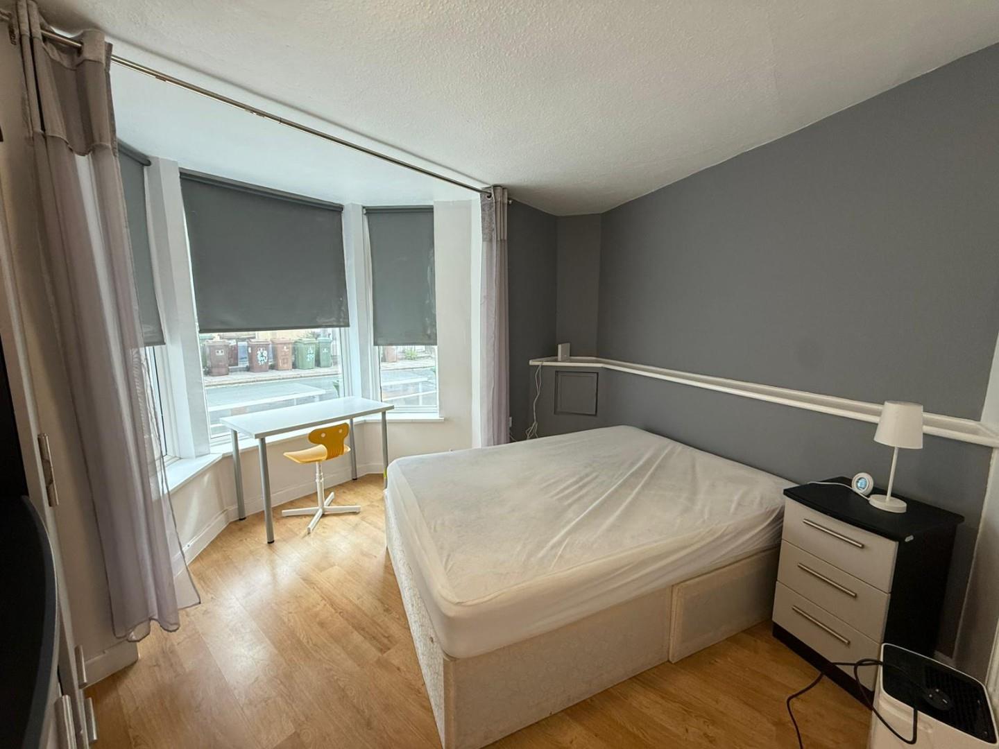 Room Sydney Street in Plymouth