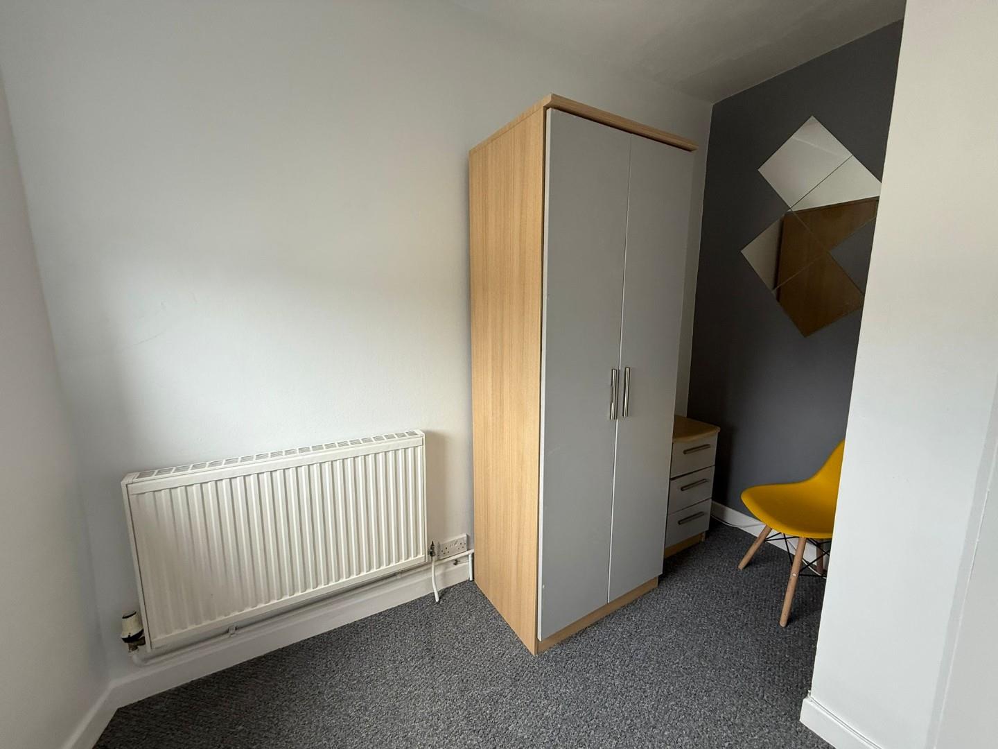 Room Sydney Street in Plymouth
