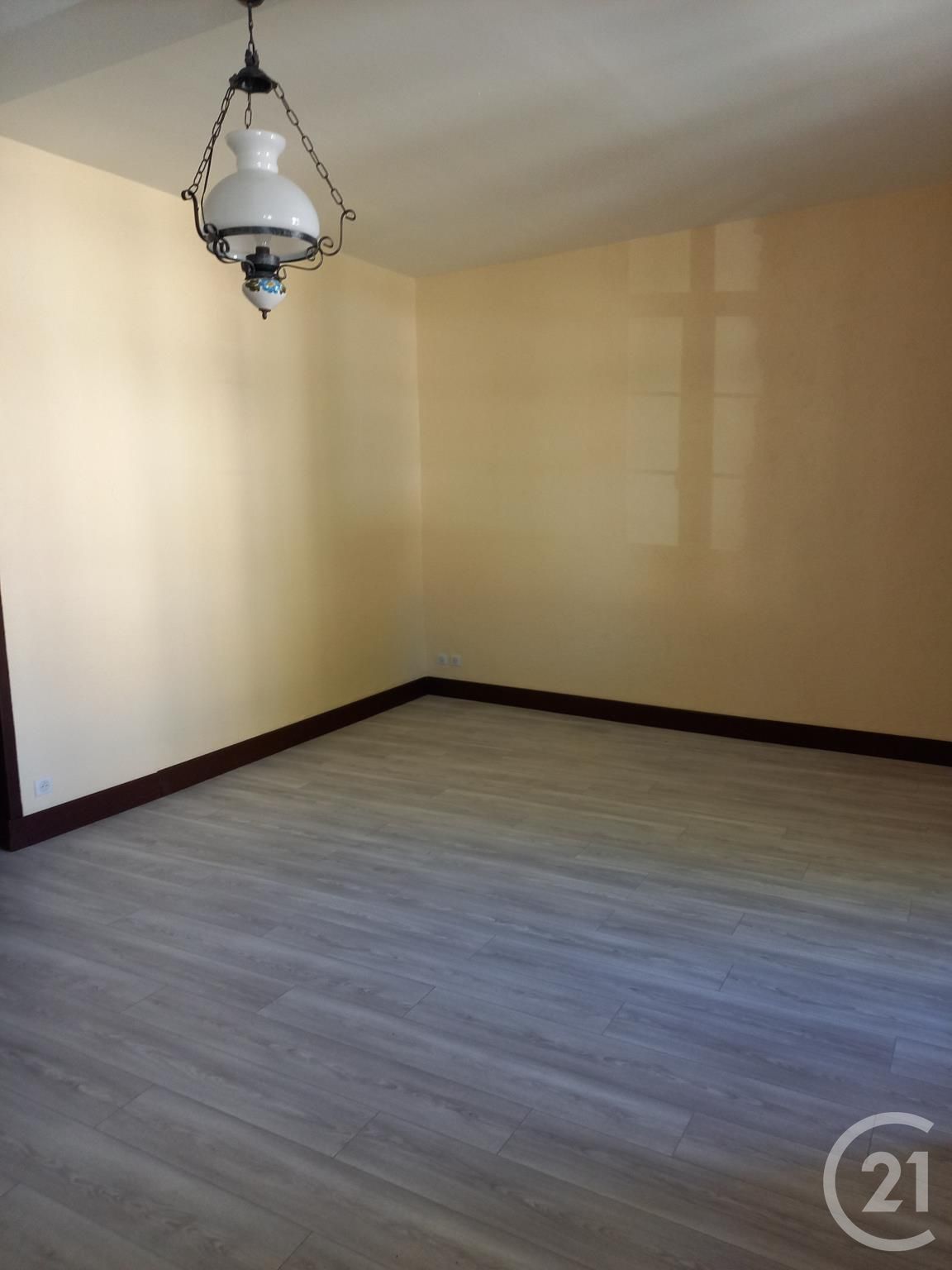 Flat Route de Chalabre in Ajac