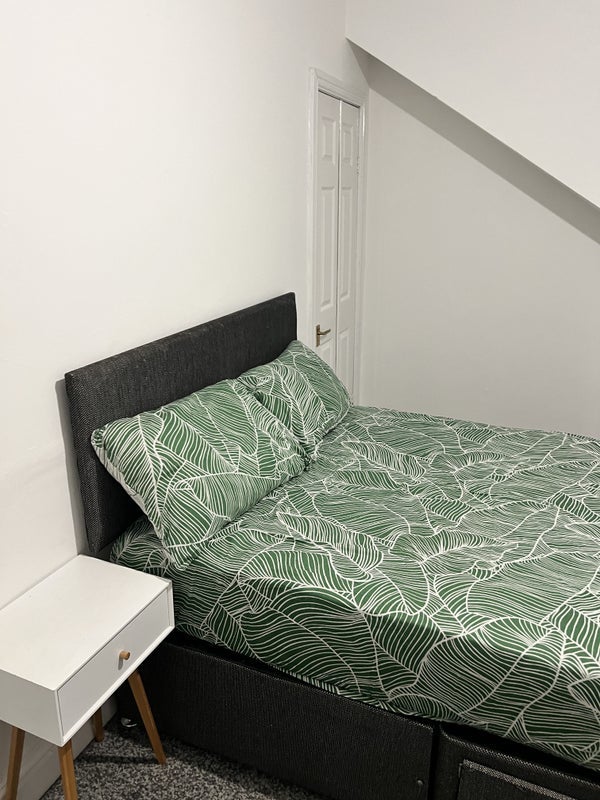 Room St Luke's Road in Sunderland
