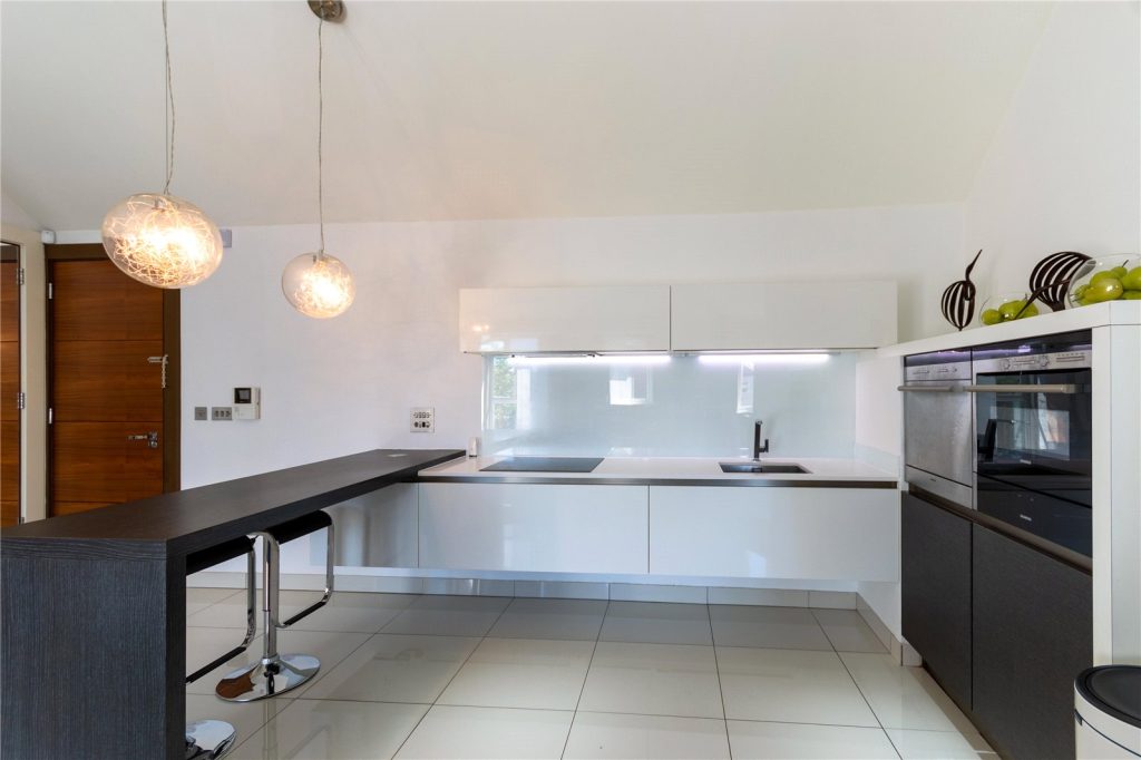 Flat Heaton Park View in Newcastle upon Tyne