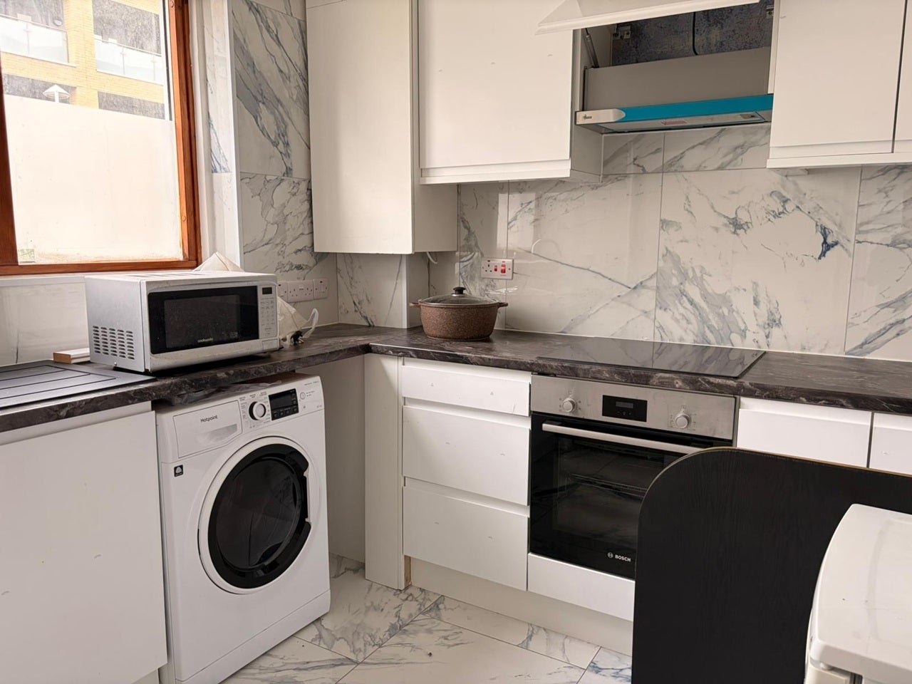 Flat Robsart Street in Greater London