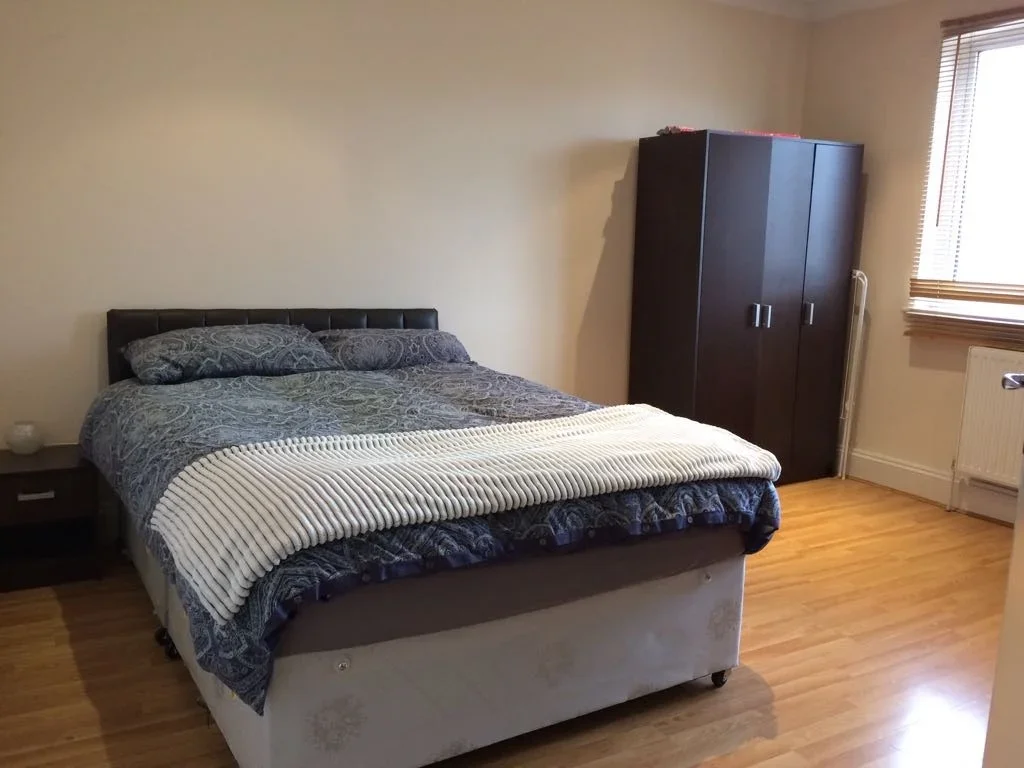 Flat St Barnabas Road in Greater London