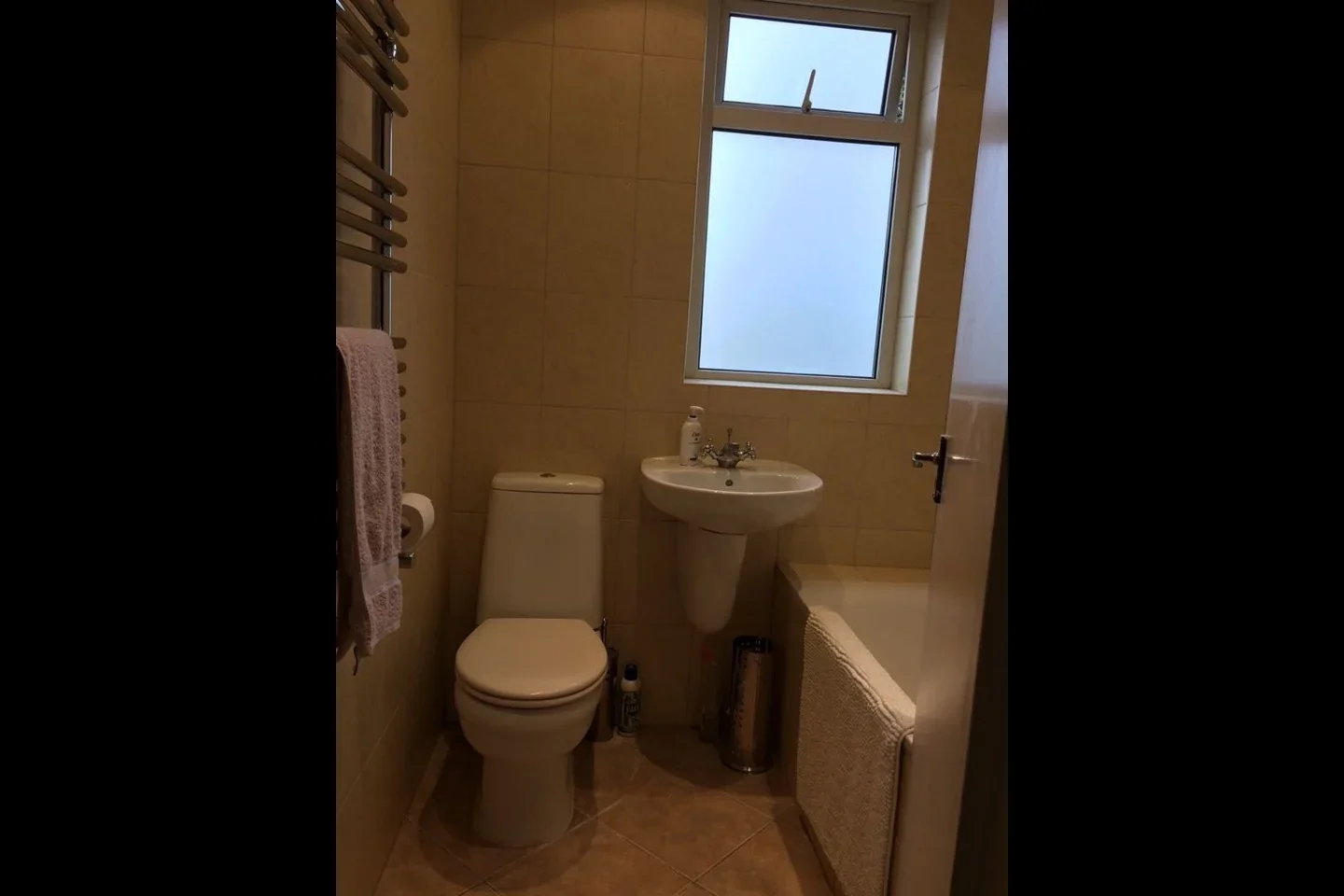Flat St Barnabas Road in Greater London