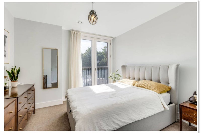 Flat Brixton Hill in Greater London