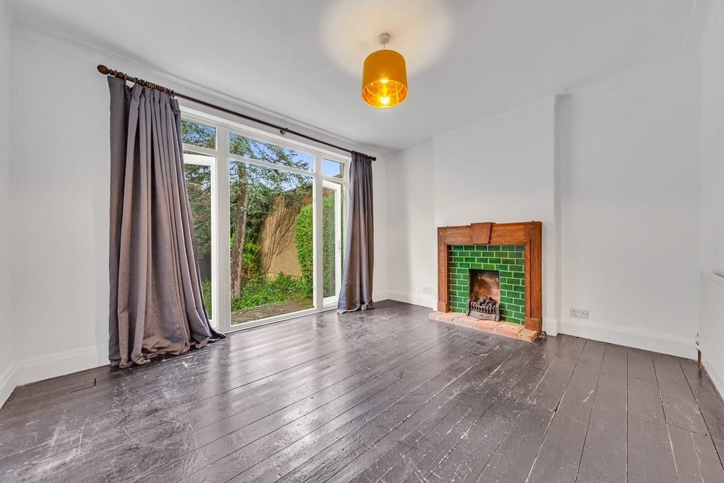 House Woodside Close in Greater London