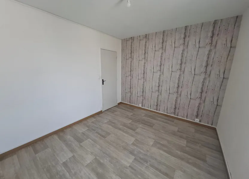 Flat Rue du Docteur Calmette in Compiègne