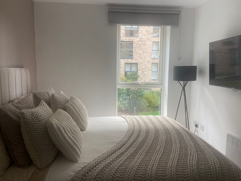 Room Clippers Quay in Salford