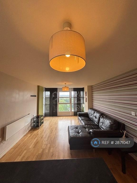 Flat Mossfield Drive in Manchester