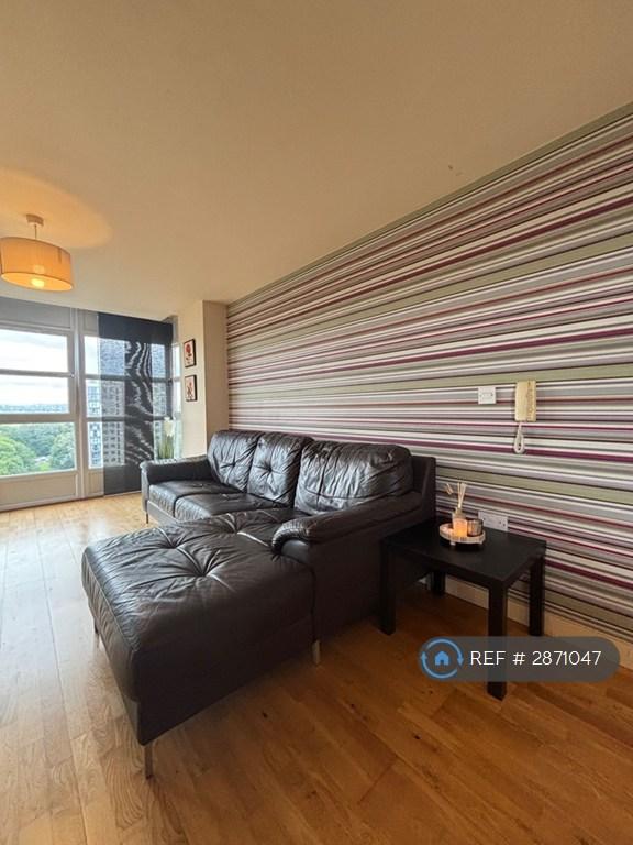 Flat Mossfield Drive in Manchester