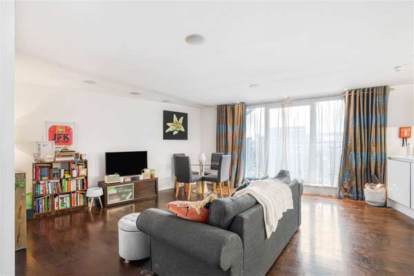 Flat Islington Green in Greater London