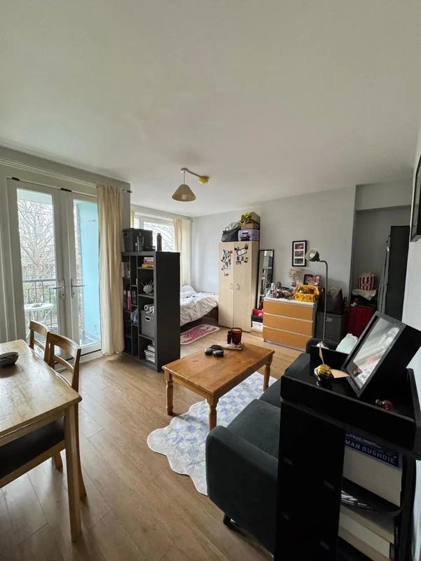 Room Cortis Road in Greater London