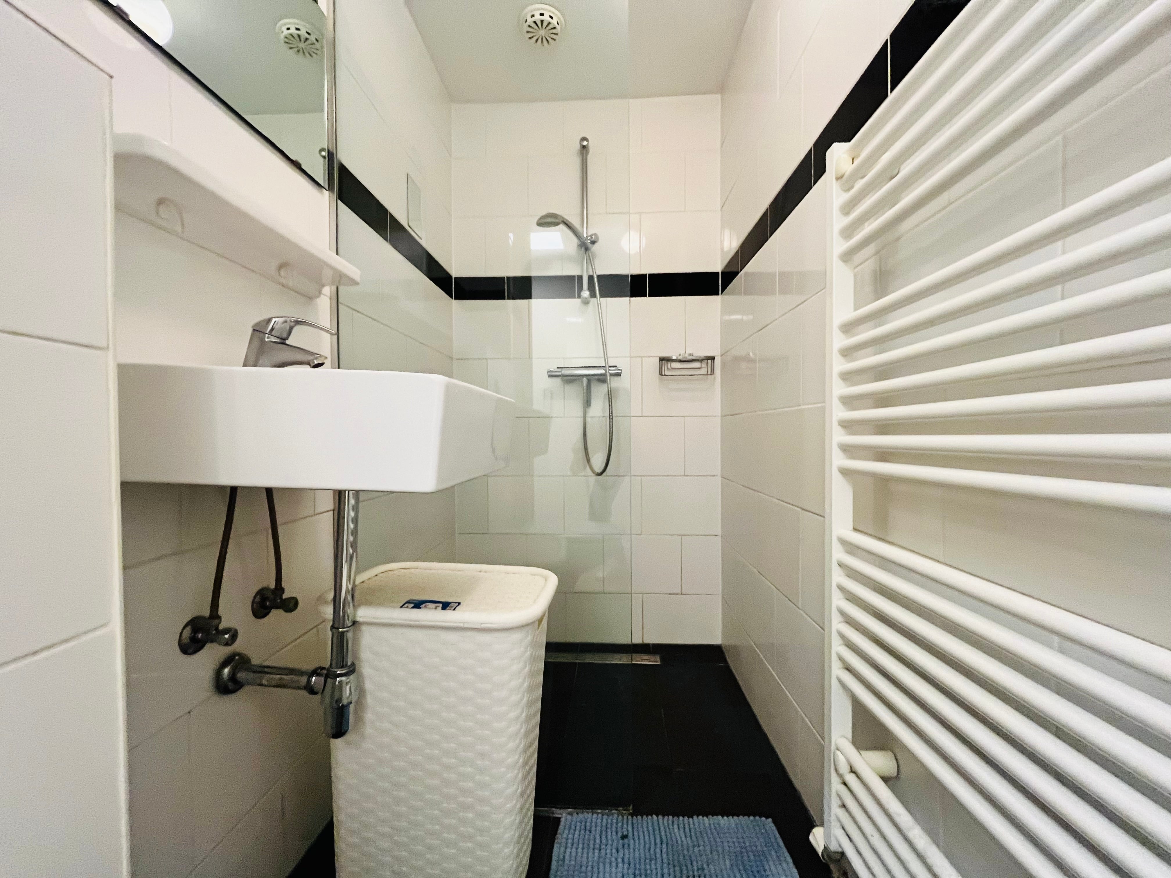 Studio te huur: Bilderdijkstraat 4, 'S-Gravenhage