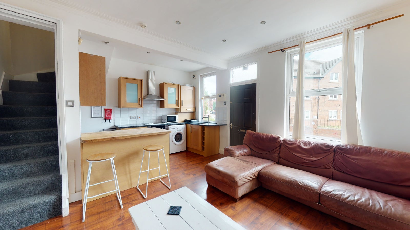 Room Hessle Place in Leeds